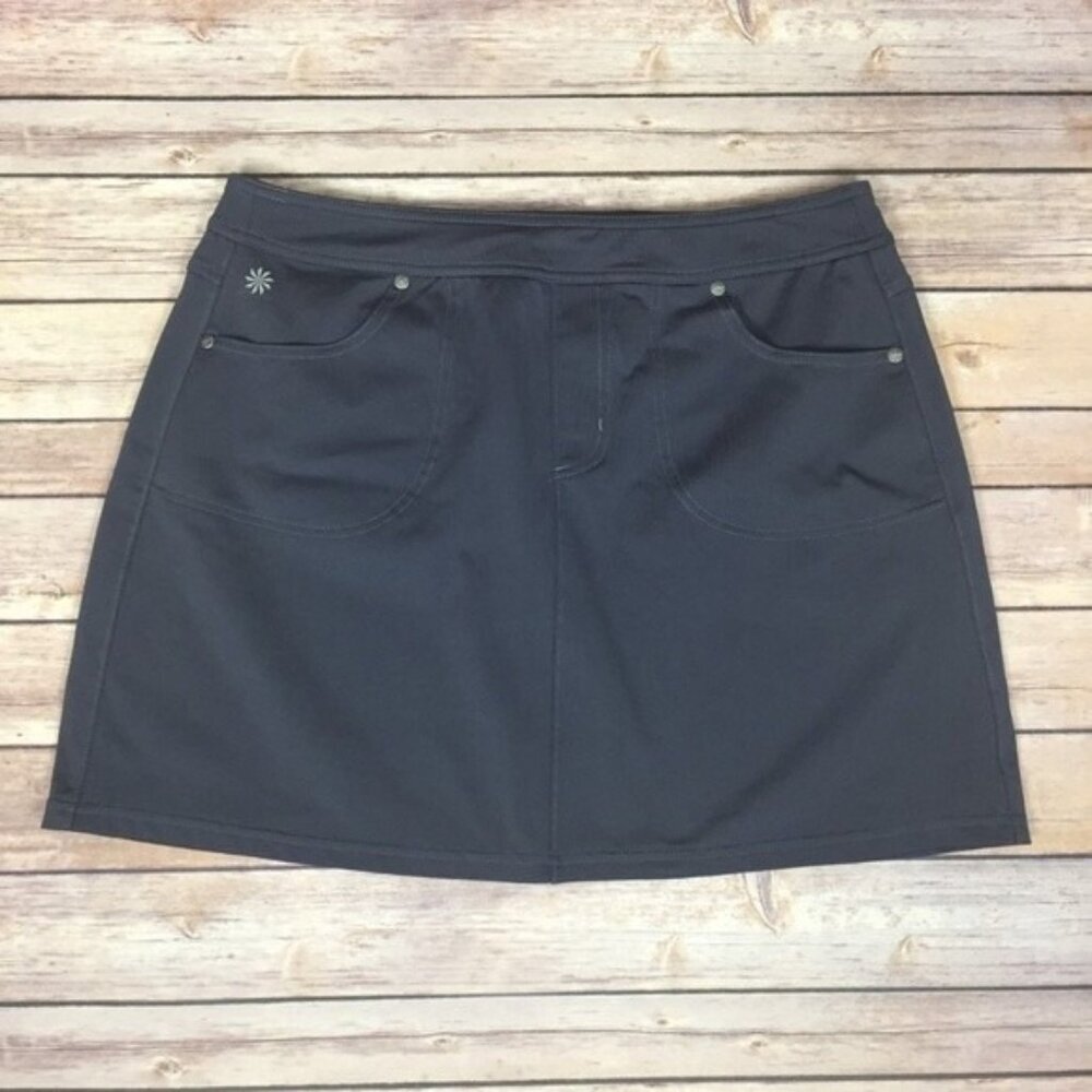 Athleta Bettona Skirt in Gray  Above Knee Stretch Size‎ M Athletic